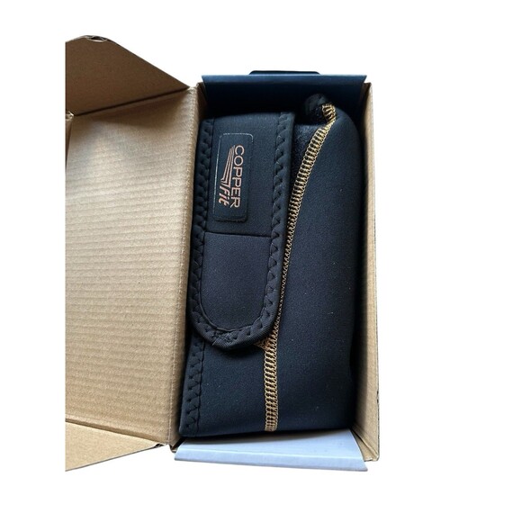 Copper Fit Rapid Relief Knee Compression Wrap With Hot & Cold Therapy Black - Picture 2 of 3